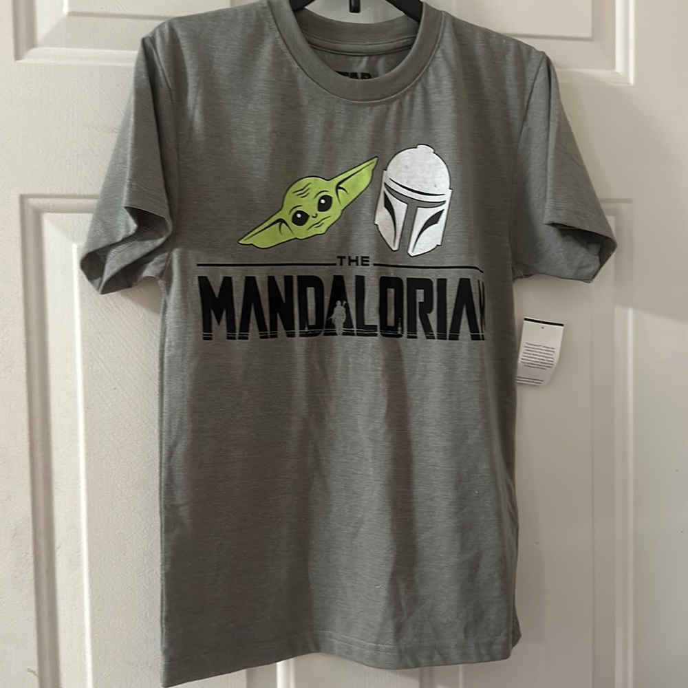 STAR WARS GRAPHIC TEE: GRAY: NEW WITH TAGS: SIZE 10/12